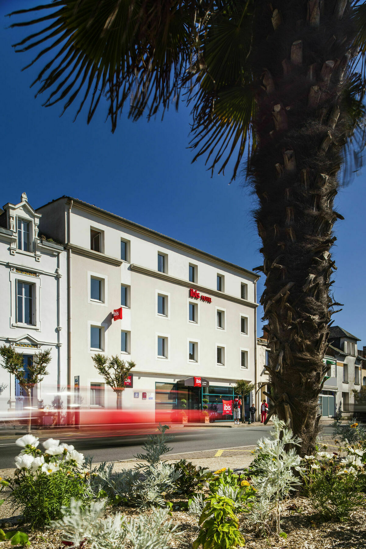 B&B Hotel Les Sables-D'Olonne Centre Gare Les Sables-dʼOlonne Exterior foto